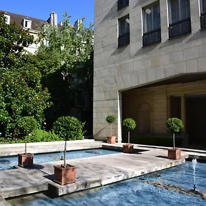 Assia & Nathalie - Luxury Marais Bed & Breakfast Parigi