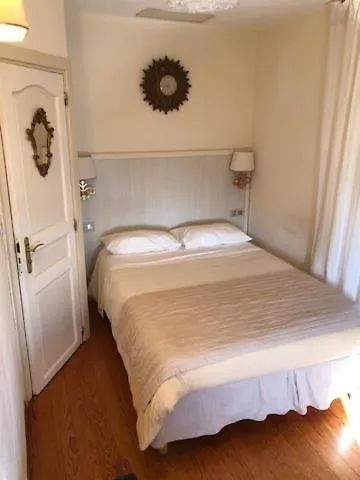 Hotel Restaurant Les Deux Freres Roquebrune-Cap-Martin 2*,  Frankrike